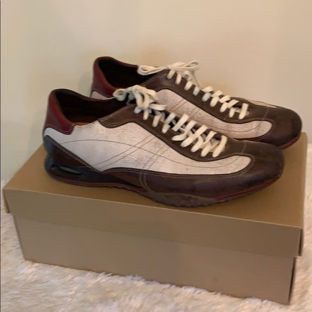 COLE HAAN LACE UP WITH NIKE INSOLE